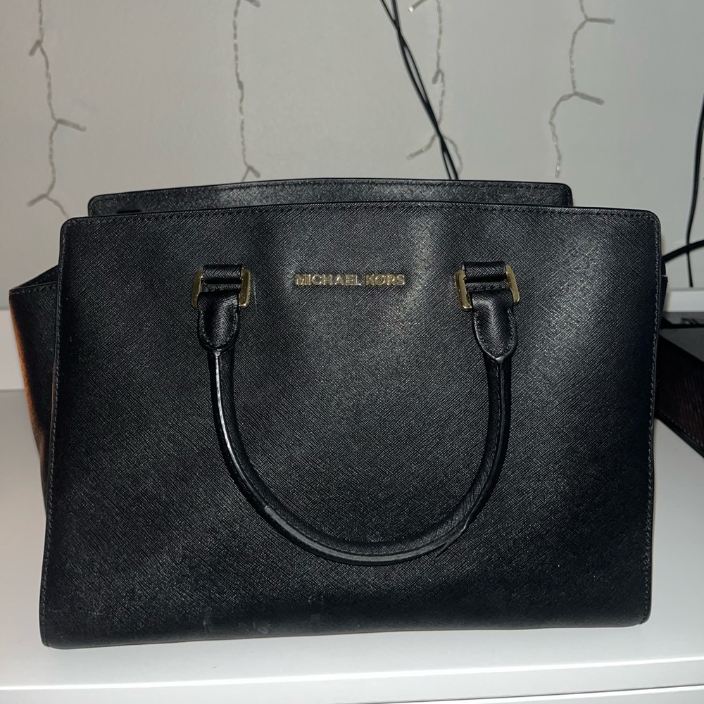 Black Michael kors purse